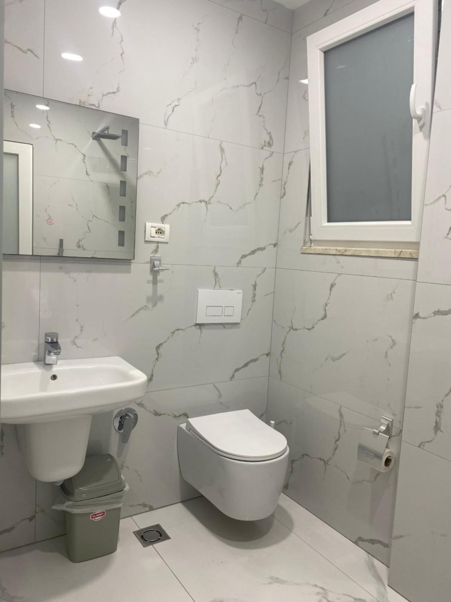 35 Apartament Tirana