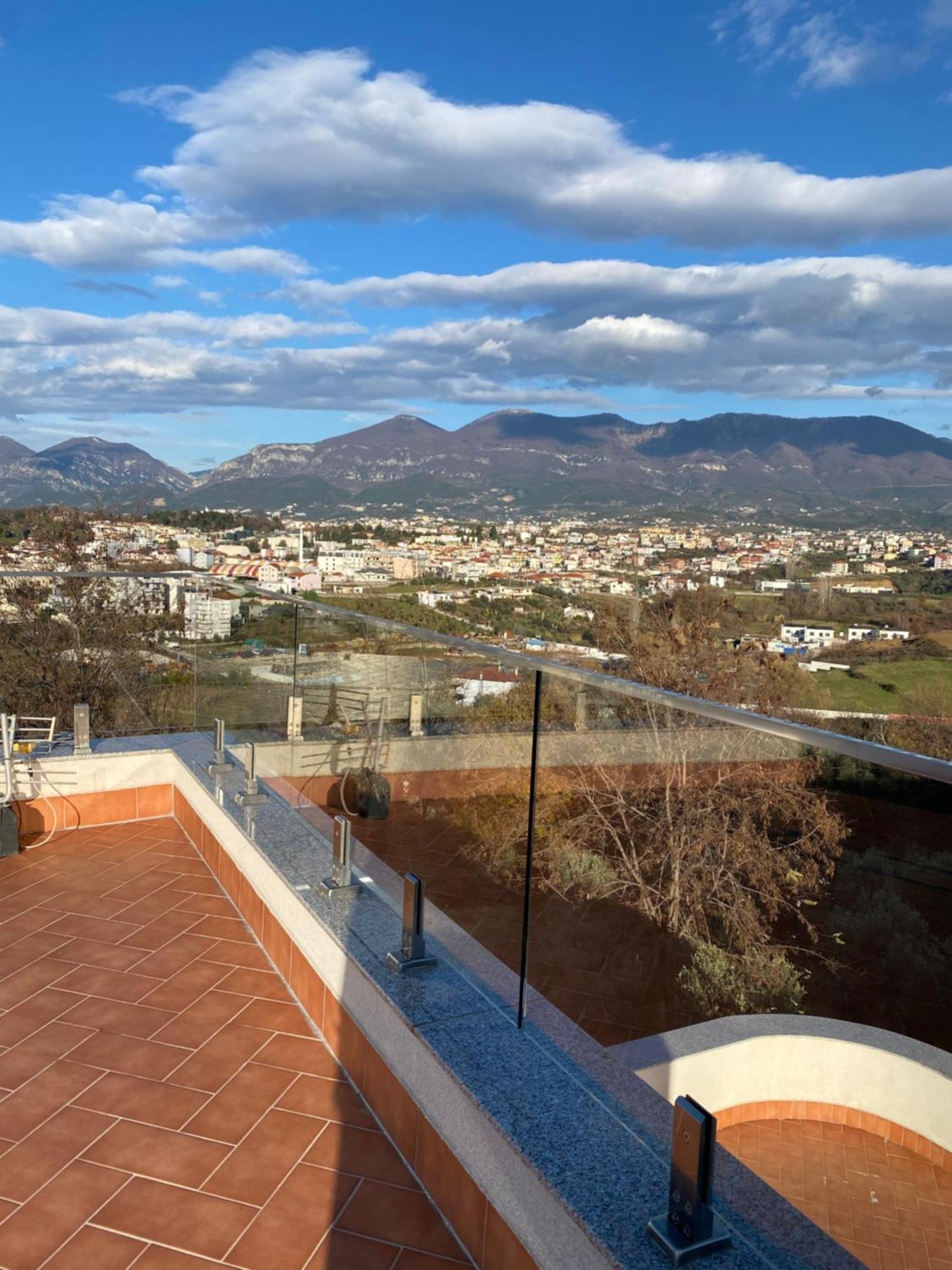 35 Apartamento Tirana